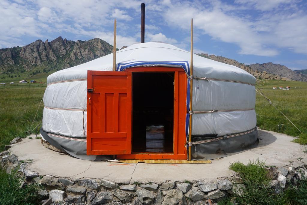 My Mongolia Eco Ger Camp Hotel Nalayh Exterior photo