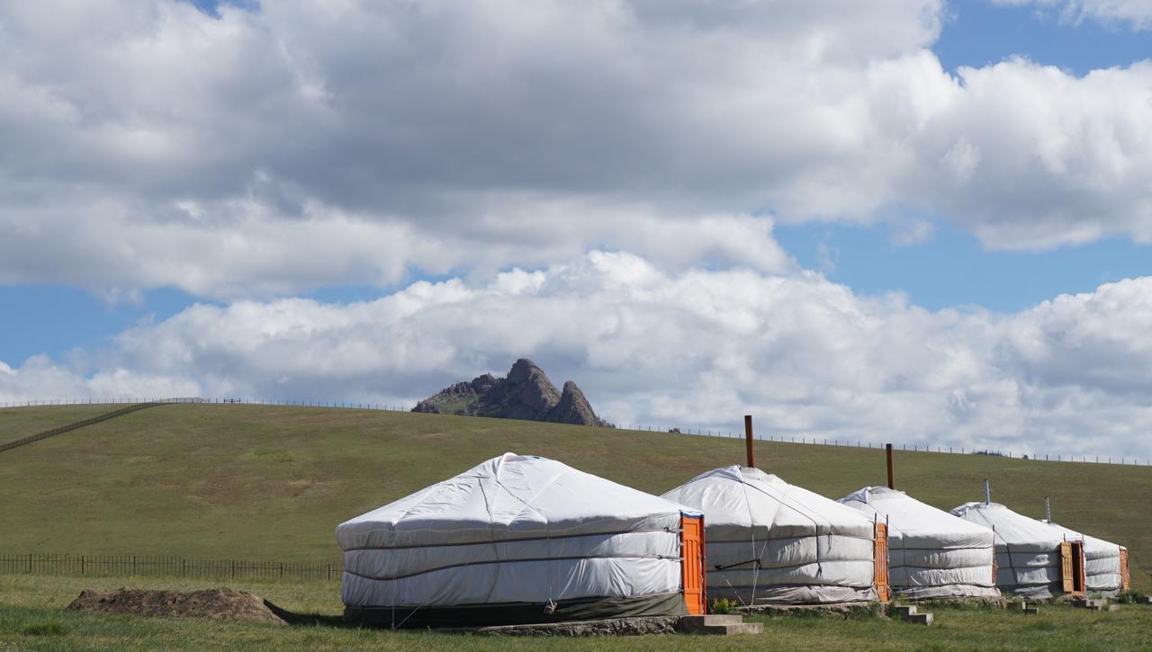 My Mongolia Eco Ger Camp Hotel Nalayh Exterior photo